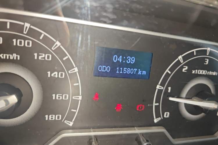 Used SAIC MAXUS G10 2019 PLUS 2.0T Manual Smart Edition China V Standard Odometer Close Up