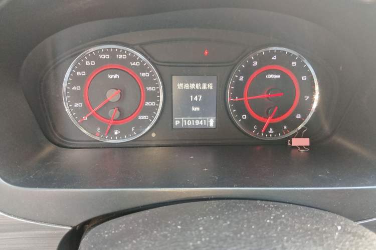 Used SAIC MAXUS G10 2019 Facelift PLUS 2.0T Automatic Elite Edition China VI Odometer Close Up