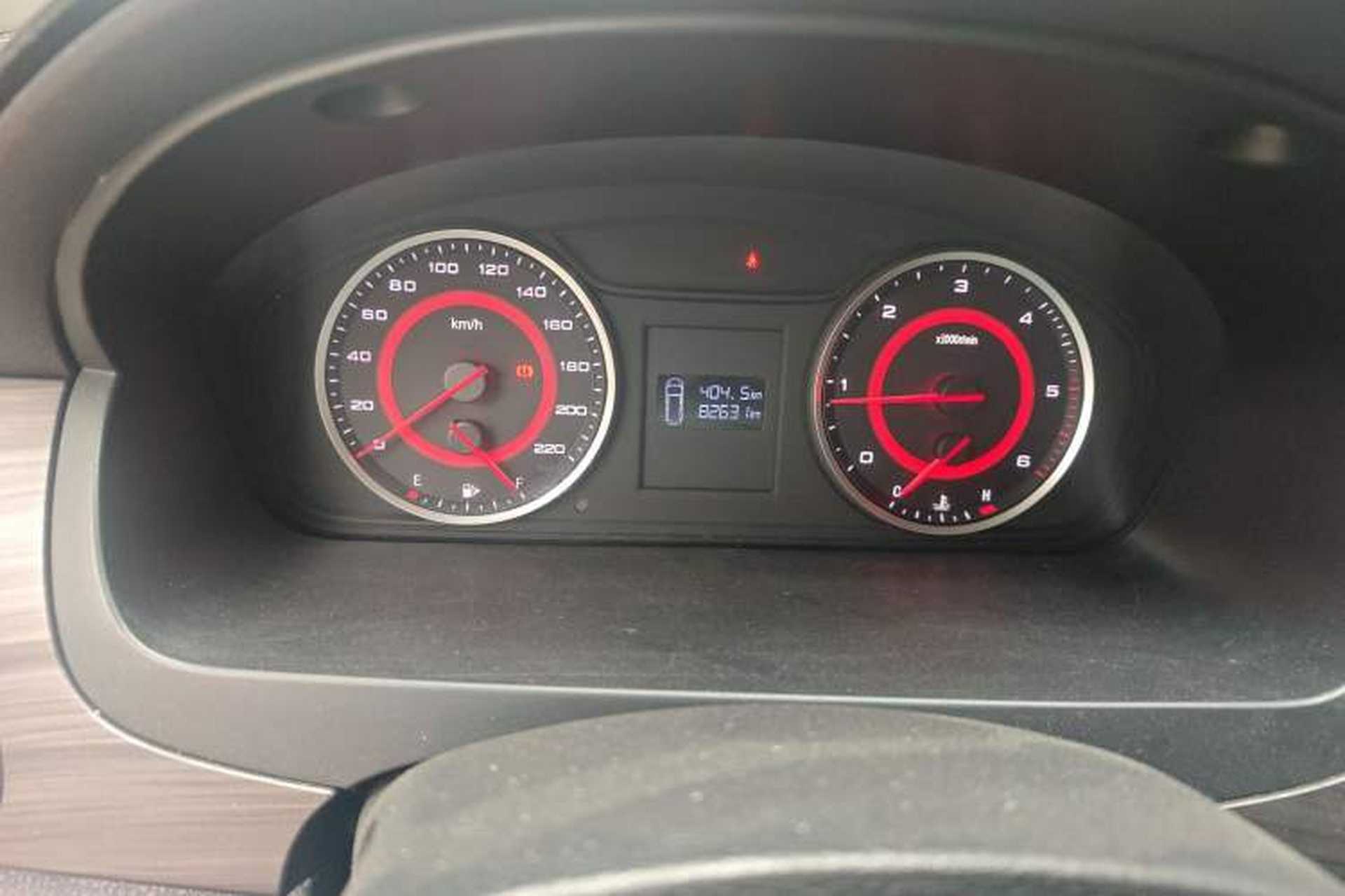 Used SAIC MAXUS G10 2019 PLUS 1.9T Manual Elite Edition Diesel China V Standard Odometer Close Up