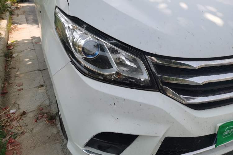 Used SAIC MAXUS G10 2019 Facelift PLUS 2.0T Automatic Smart Edition China VI Standard Right Front Headlight