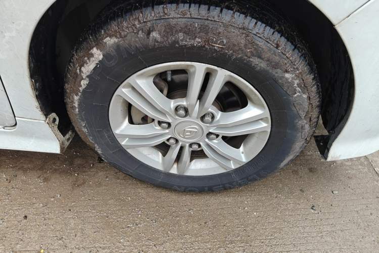 Used SAIC MAXUS G10 2019 Facelift PLUS 1.9T Manual Elite Edition Diesel China V Standard Right Front Wheel Hub