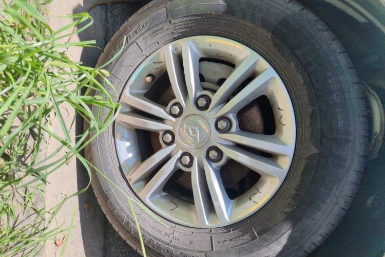 Used SAIC MAXUS G10 2019 PLUS 2.0T Automatic Smart Edition China V Standard Right Front Wheel Hub