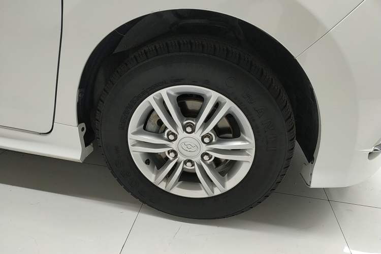 Used SAIC MAXUS G10 2019 PLUS 2.0T Automatic Elite Edition China V Standard Right Front Wheel Hub
