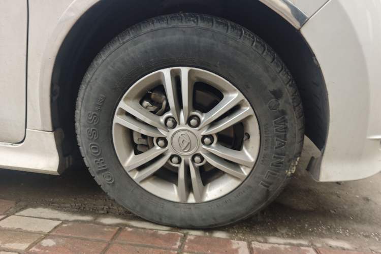 Used SAIC MAXUS G10 2019 PLUS 1.9T Manual Elite Edition Diesel China V Standard Right Front Wheel Hub