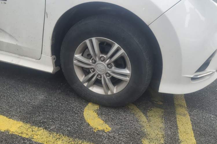 Used SAIC MAXUS G10 2019 PLUS 2.0T Automatic Elite Edition China V Standard Right Front Wheel Hub