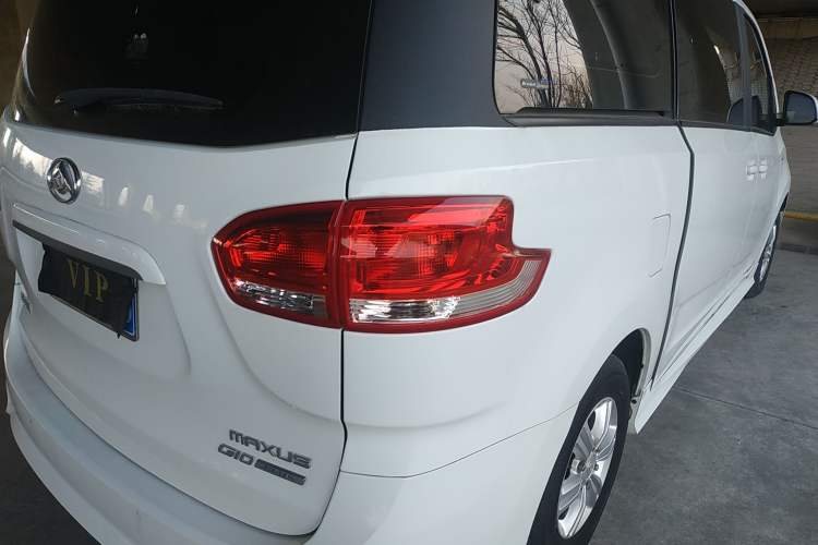 Used SAIC MAXUS G10 2019 Facelift PLUS 2.0T Automatic Elite Edition China VI Right Rear Taillight