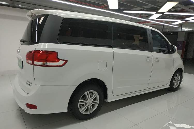 Used SAIC MAXUS G10 2019 PLUS 2.0T Automatic Elite Edition China V Standard Right Side