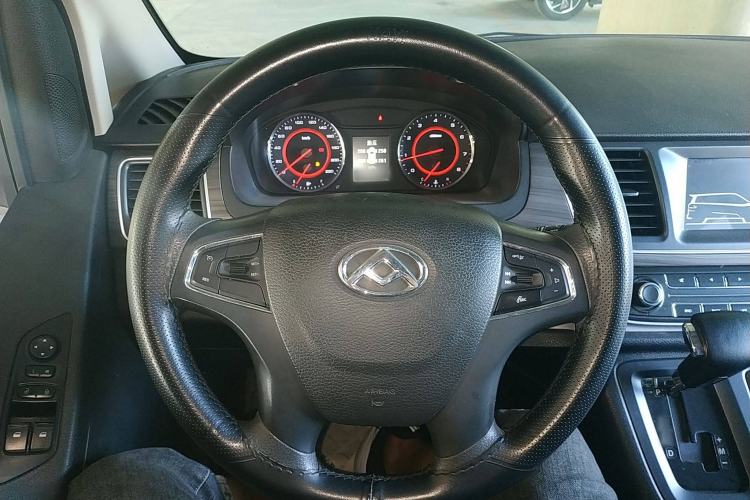 Used SAIC MAXUS G10 2019 Facelift PLUS 2.0T Automatic Elite Edition China VI Steering Wheel