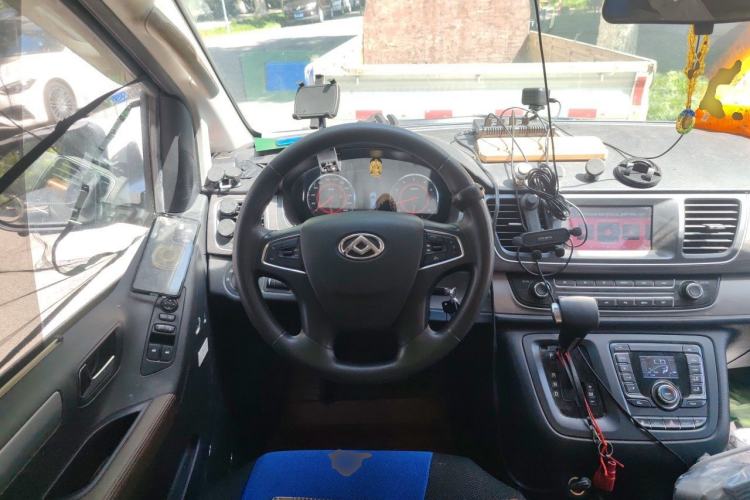Used SAIC MAXUS G10 2019 PLUS 2.0T Automatic Smart Edition China V Standard Steering Wheel