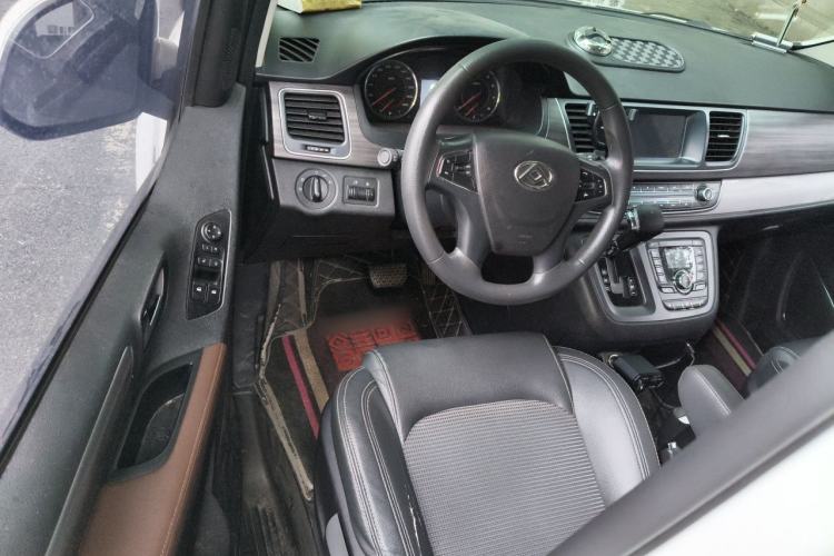 Used SAIC MAXUS G10 2019 Facelift PLUS 2.0T Automatic Elite Edition China VI Steering Wheel