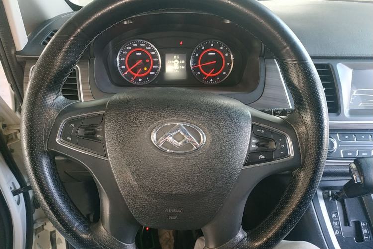 Used SAIC MAXUS G10 2019 Facelift PLUS 2.0T Automatic Elite Edition China VI Steering Wheel