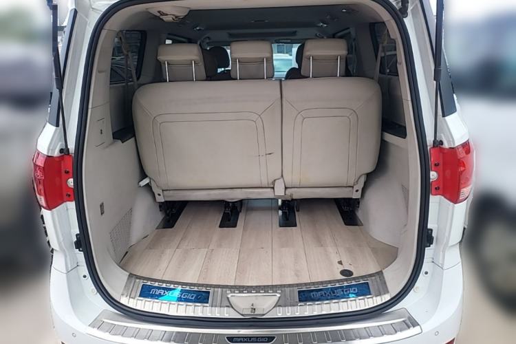 Used SAIC MAXUS G10 2019 PLUS 1.9T Manual Elite Edition Diesel China V Standard Trunk
