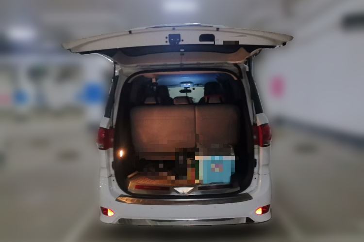 Used SAIC MAXUS G10 2019 Facelift PLUS 2.0T Automatic Smart Edition China VI Standard Trunk
