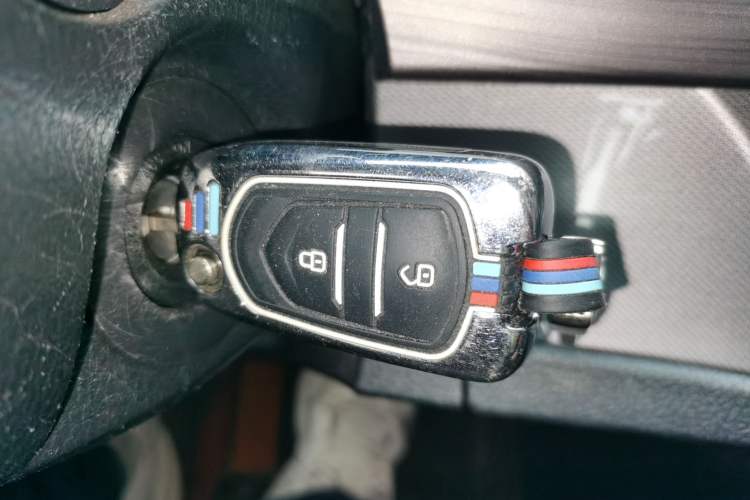 Used SAIC MAXUS G10 2019 PLUS 1.9T Manual Elite Edition Diesel China V Standard Vehicle Key
