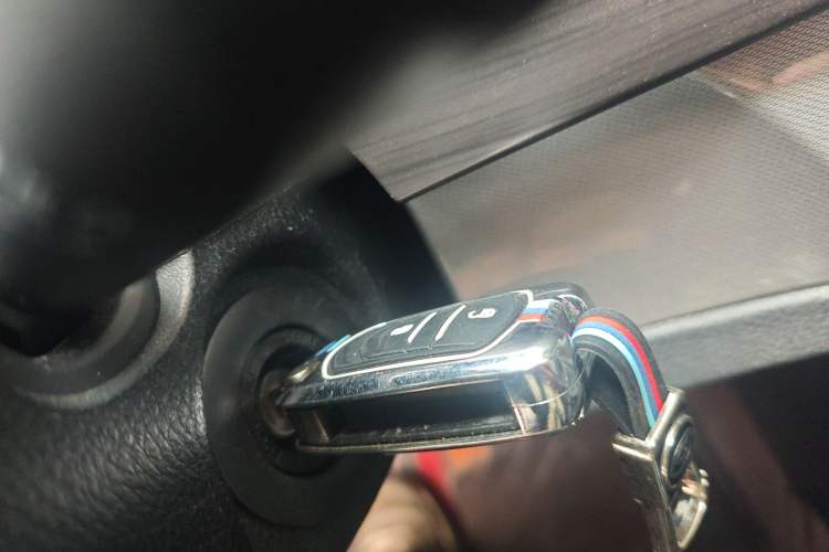 Used SAIC MAXUS G10 2019 PLUS 1.9T Manual Elite Edition Diesel China V Standard Vehicle Key
