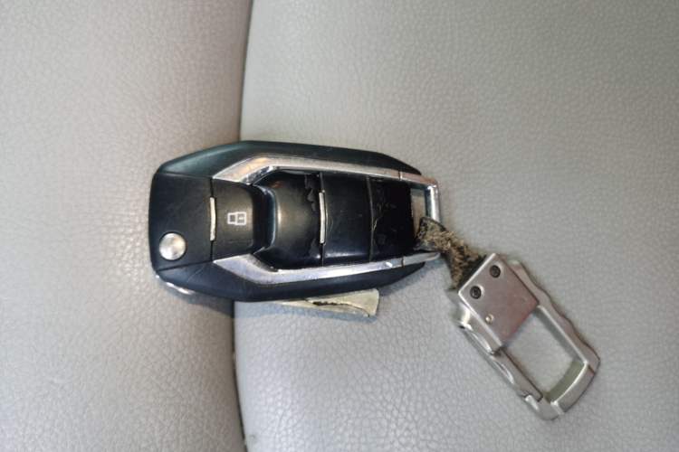 Used SAIC MAXUS G10 2019 Facelift PLUS 2.0T Automatic Smart Edition China VI Standard Vehicle Key