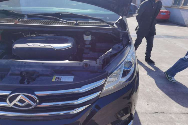 Used SAIC MAXUS G10 2021 2.0T Automatic Elite Edition Diesel 7-Seater Engine Bay Left