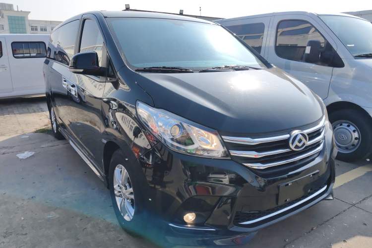 Used SAIC MAXUS G10 2021 2.0T Manual Elite Edition Diesel 7-Seater Exterior 2