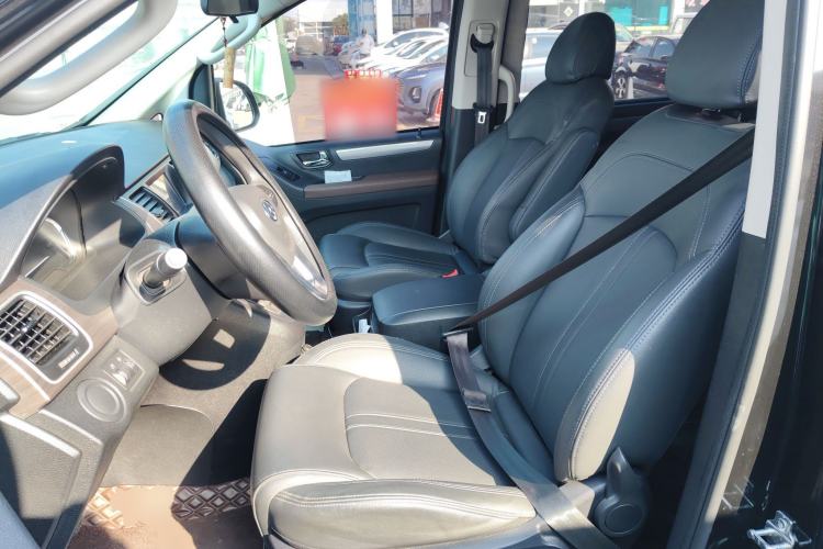 Used SAIC MAXUS G10 2021 2.0T Manual Elite Edition Diesel 7-Seater Left Front Seat