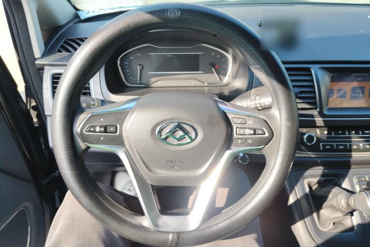 Used SAIC MAXUS G10 2021 2.0T Manual Elite Edition Diesel 7-Seater Steering Wheel