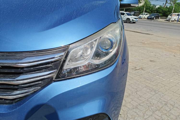 Used SAIC MAXUS G10 2021 2.0T Automatic Smart Edition Gasoline 7-Seater Left Front Headlight