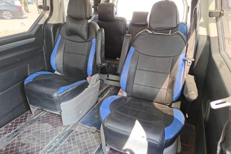 Used SAIC MAXUS G10 2021 2.0T Automatic Smart Edition Gasoline 7-Seater Left Rear Seat