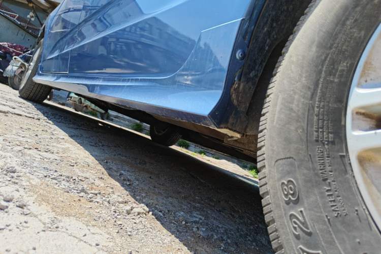 Used SAIC MAXUS G10 2021 2.0T Automatic Smart Edition Gasoline 7-Seater Left Side Sill