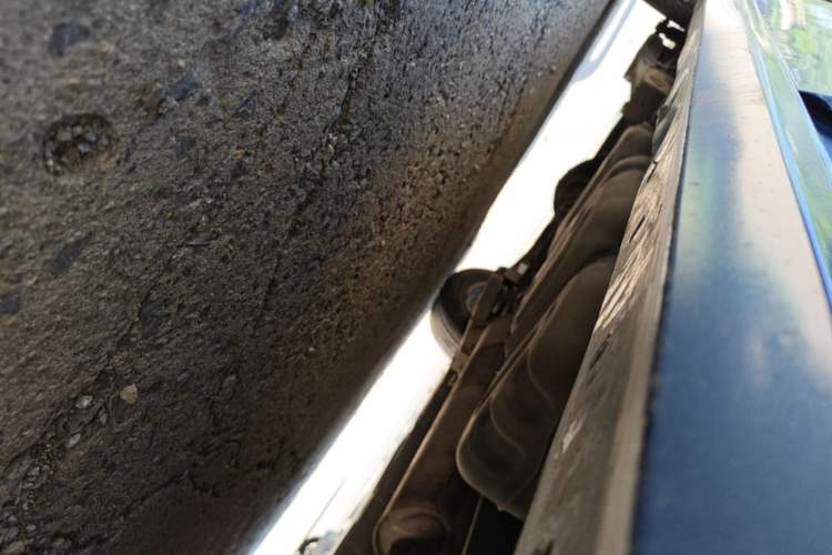 Used SAIC MAXUS G10 2021 2.0T Automatic Smart Edition Gasoline 7-Seater Right Side Sill