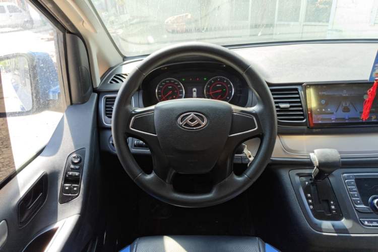 Used SAIC MAXUS G10 2021 2.0T Automatic Smart Edition Gasoline 7-Seater Steering Wheel