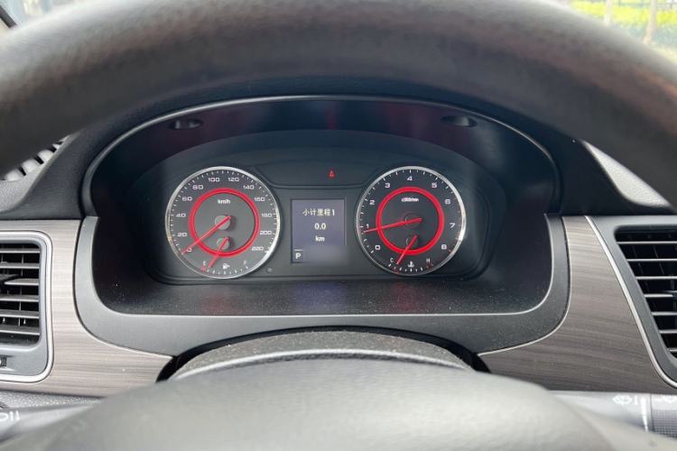 Used SAIC MAXUS G10 2021 2.0T Automatic Elite Edition Gasoline 7-Seater Interior 7