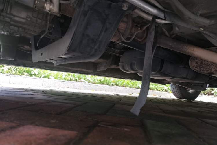 Used SAIC MAXUS G10 2021 2.0T Manual Elite Edition Gasoline 7-Seater Chassis Front Left
