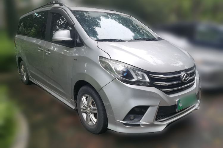 Used SAIC MAXUS G10 2021 2.0T Manual Elite Edition Gasoline 7-Seater Front Right 45 Deg