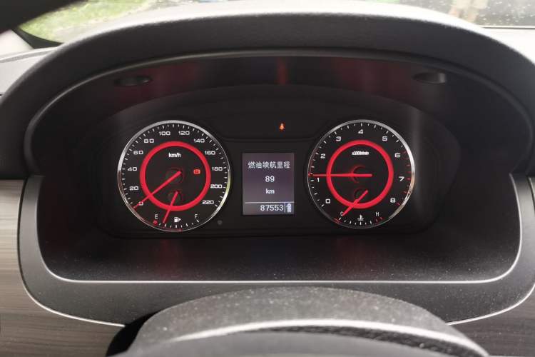 Used SAIC MAXUS G10 2021 2.0T Manual Elite Edition Gasoline 7-Seater Instrument Cluster