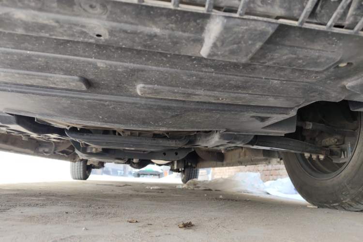 Used SAIC MAXUS G10 2021 2.0T Manual Elite Edition Diesel 9-Seater Chassis Front