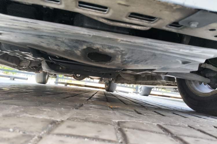 Used SAIC MAXUS G10 2021 2.0T Manual Smart Edition Diesel 7-Seater Chassis Front
