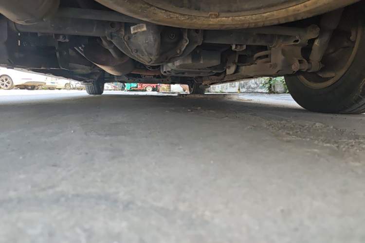 Used SAIC MAXUS G10 2021 2.0T Manual Elite Edition Diesel 7-Seater Chassis Rear