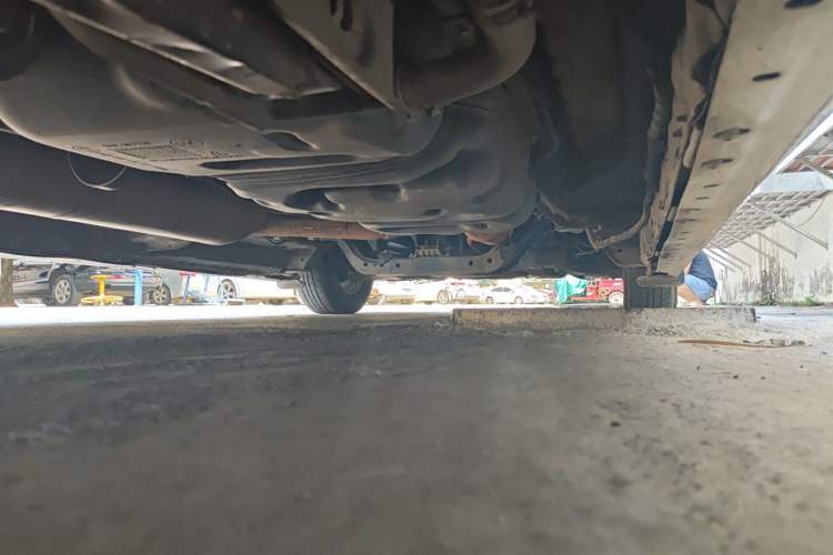 Used SAIC MAXUS G10 2021 2.0T Manual Elite Edition Diesel 7-Seater Chassis Rear Right