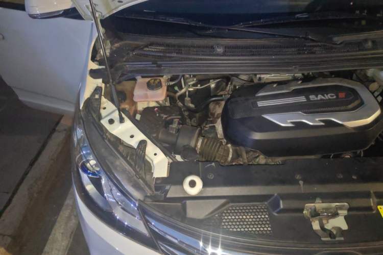 Used SAIC MAXUS G10 2021 2.0T Automatic Elite Edition Diesel 7-Seater Engine Bay Right