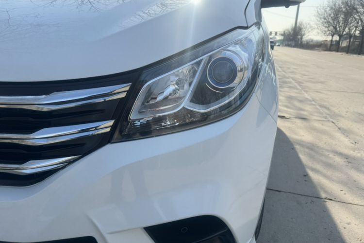 Used SAIC MAXUS G10 2021 2.0T Automatic Elite Edition Gasoline 7-Seater Exterior 6