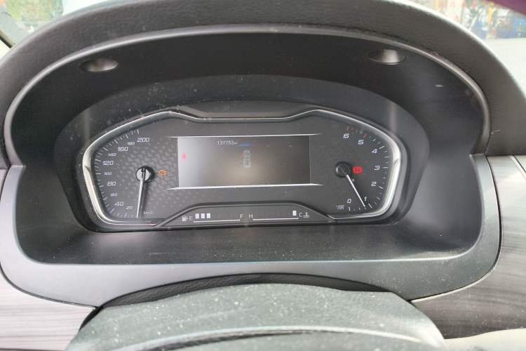 Used SAIC MAXUS G10 2021 2.0T Manual Smart Edition Diesel 7-Seater Instrument Cluster