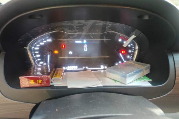 Used SAIC MAXUS G10 2021 2.0T Automatic Elite Edition Diesel 7-Seater Instrument Cluster