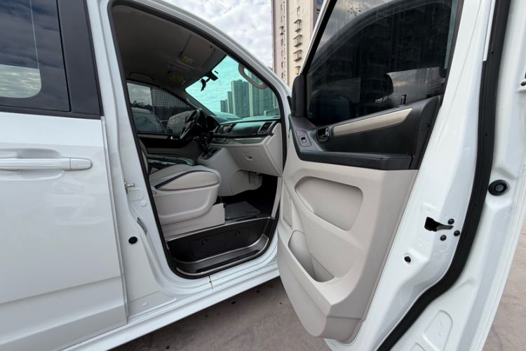 Used SAIC MAXUS G10 2021 2.0T Manual Elite Edition Diesel 7-Seater Interior 7