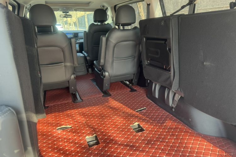 Used SAIC MAXUS G10 2021 2.0T Automatic Elite Edition Gasoline 7-Seater Interior 8