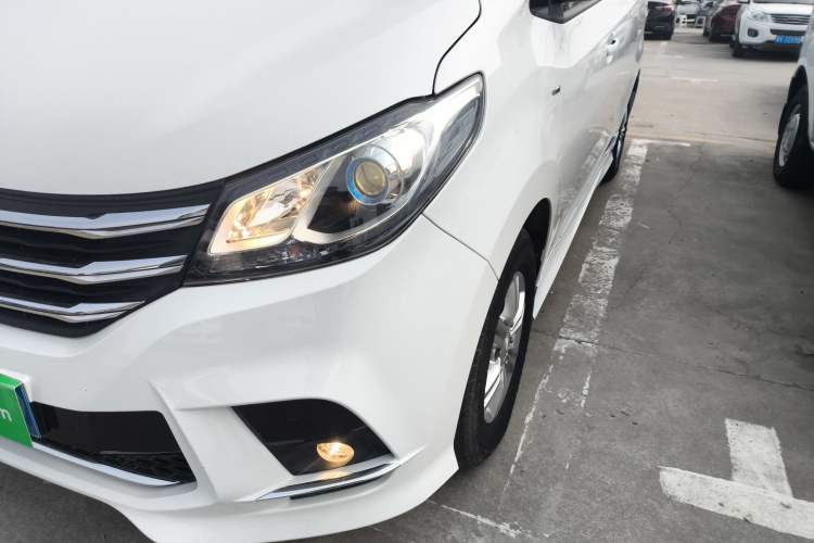 Used SAIC MAXUS G10 2021 2.0T Automatic Elite Edition Gasoline 7-Seater Left Front Headlight