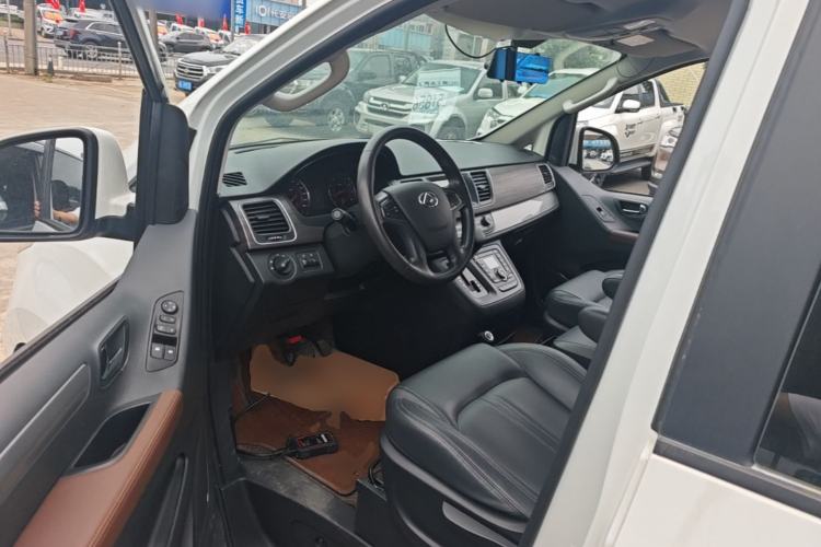 Used SAIC MAXUS G10 2021 2.0T Automatic Elite Edition Gasoline 7-Seater Left Front Seat
