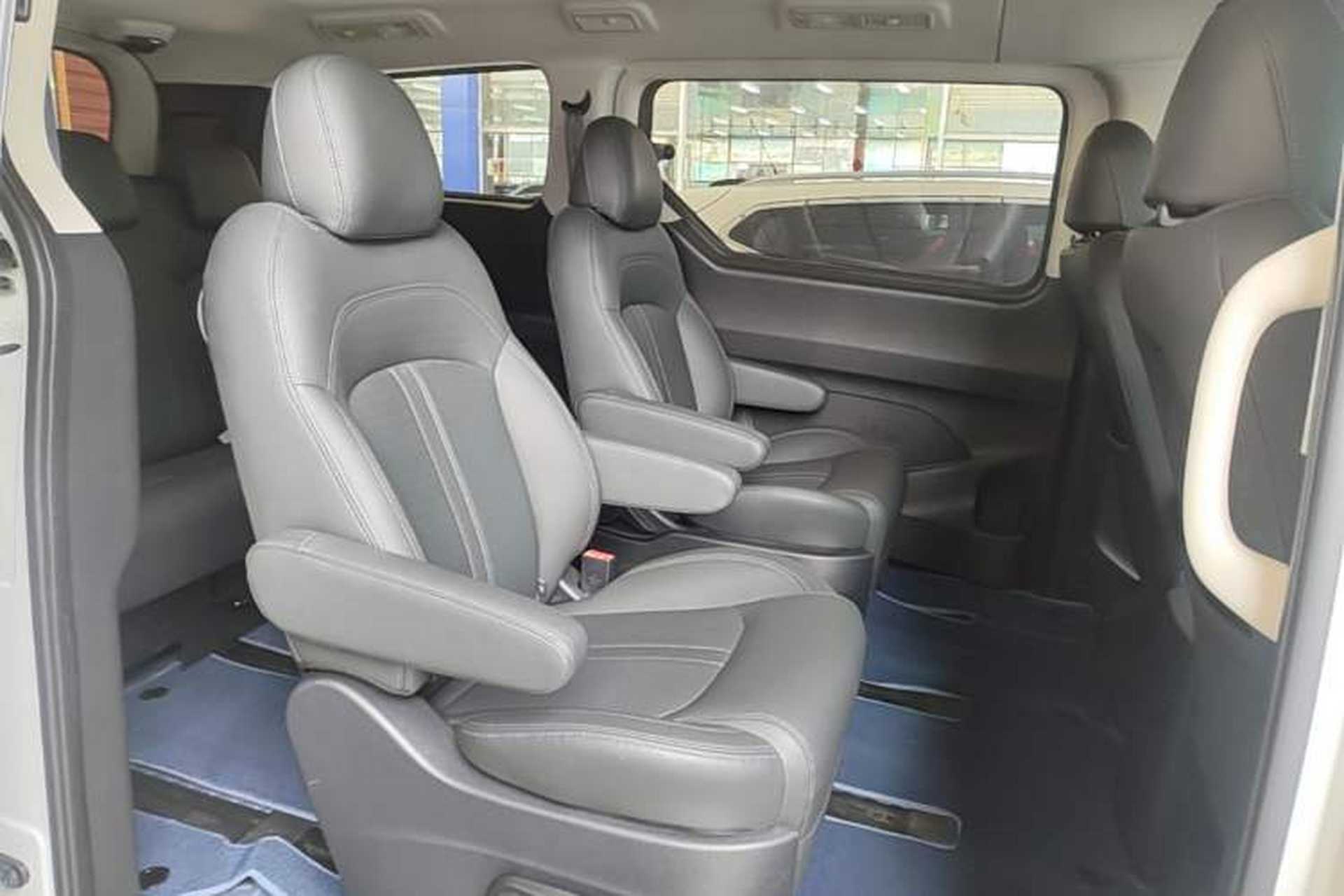 Used SAIC MAXUS G10 2021 2.0T Automatic Elite Edition Gasoline 7-Seater Left Rear Seat