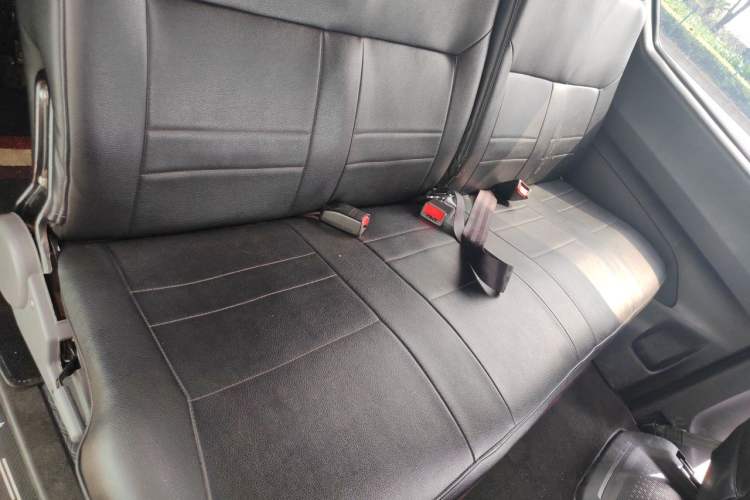 Used SAIC MAXUS G10 2021 2.0T Manual Elite Edition Diesel 8-Seater Left Rear Seat