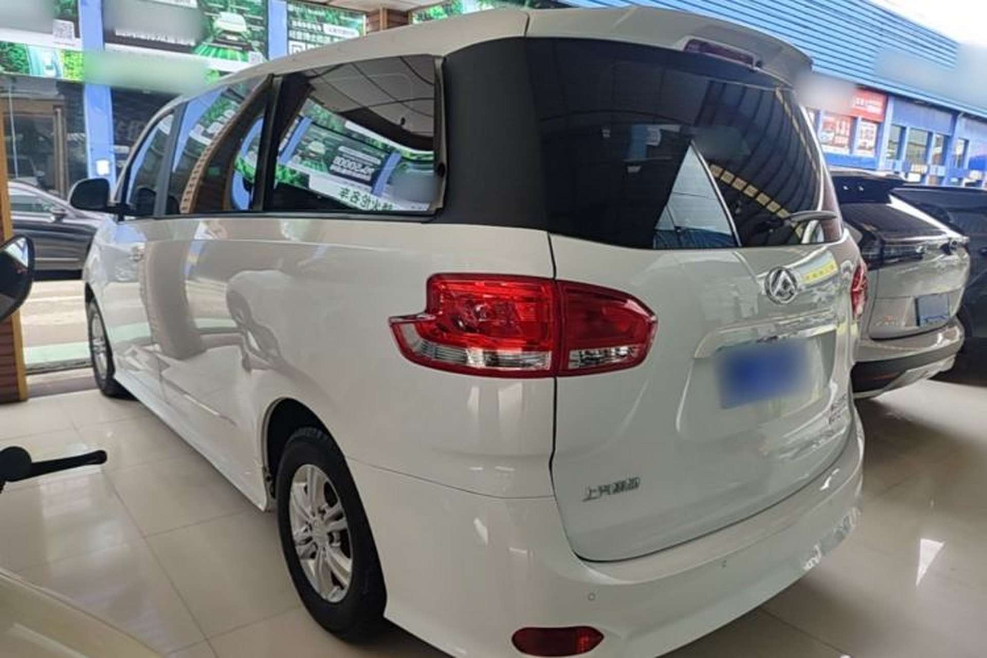 Used SAIC MAXUS G10 2021 2.0T Automatic Elite Edition Gasoline 7-Seater Rear