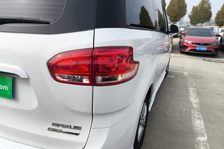 Used SAIC MAXUS G10 2021 2.0T Automatic Elite Edition Gasoline 7-Seater Right Rear Taillight