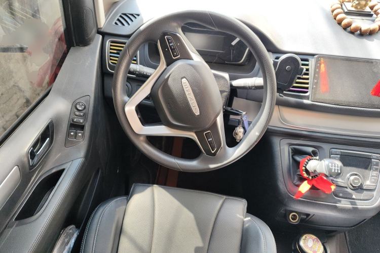 Used SAIC MAXUS G10 2021 2.0T Manual Elite Edition Diesel 9-Seater Steering Wheel